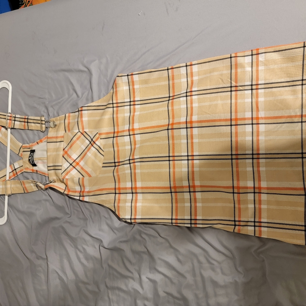 Jolie & Joy Overall Checkard Dress Size Large. Tan, orange, white, black